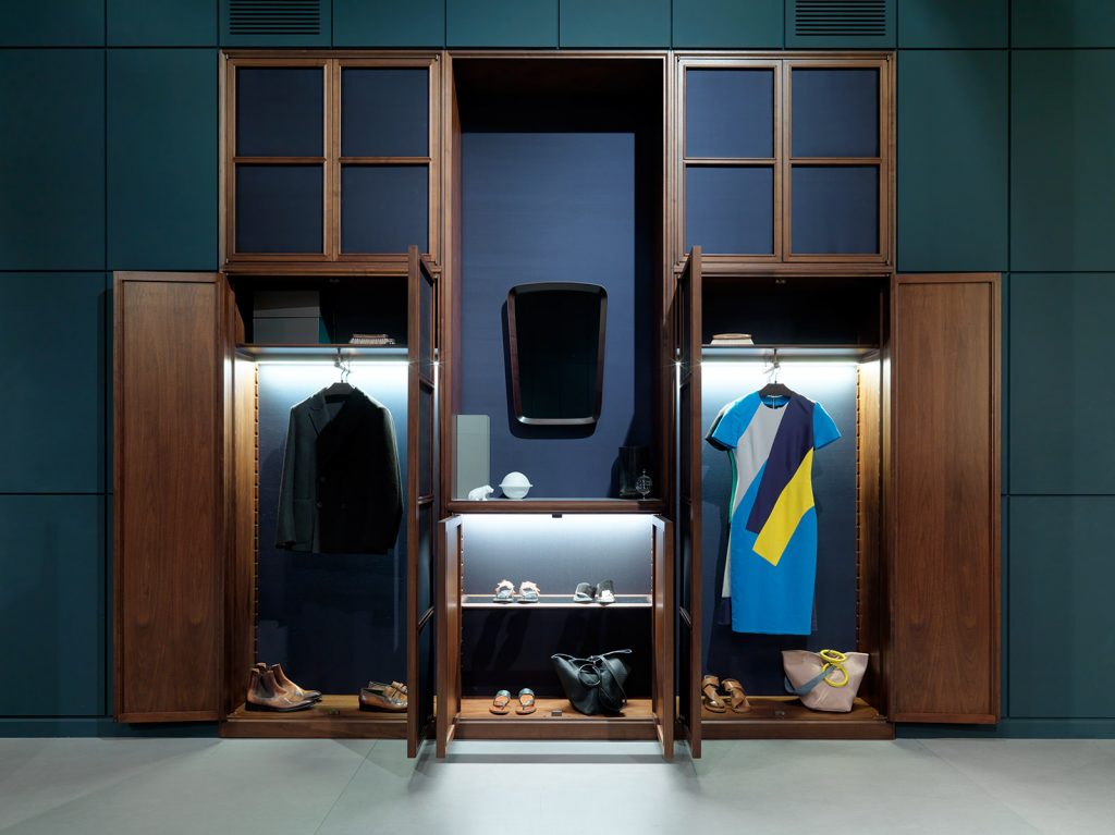Cec_Wardrobe_004