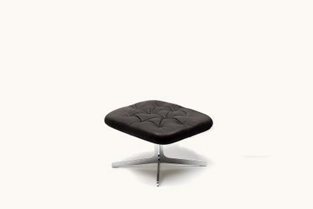 DeS_DS-144_hocker_002