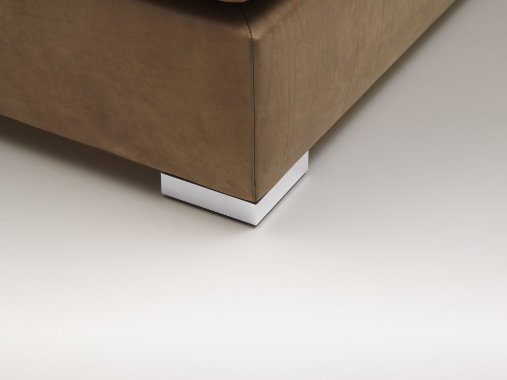 de Sede Premium Leather Products, Sofa, Chair, Armchair, Table, and more