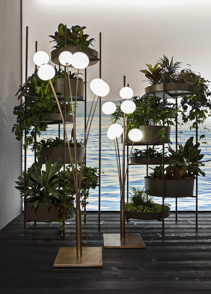 Ext_10th_Mazzo_di_fiori_floor_light_002
