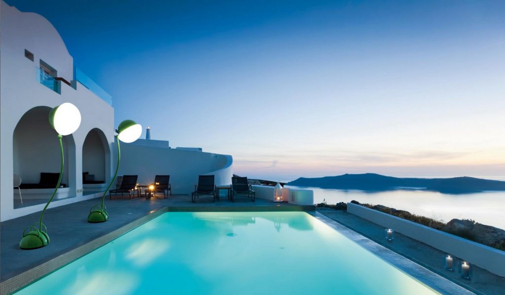 locus solus lamp illuminating a pool