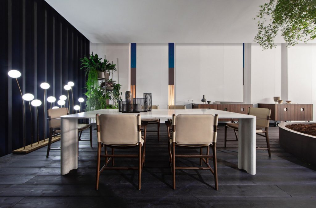 Michelangelo Dinner Table