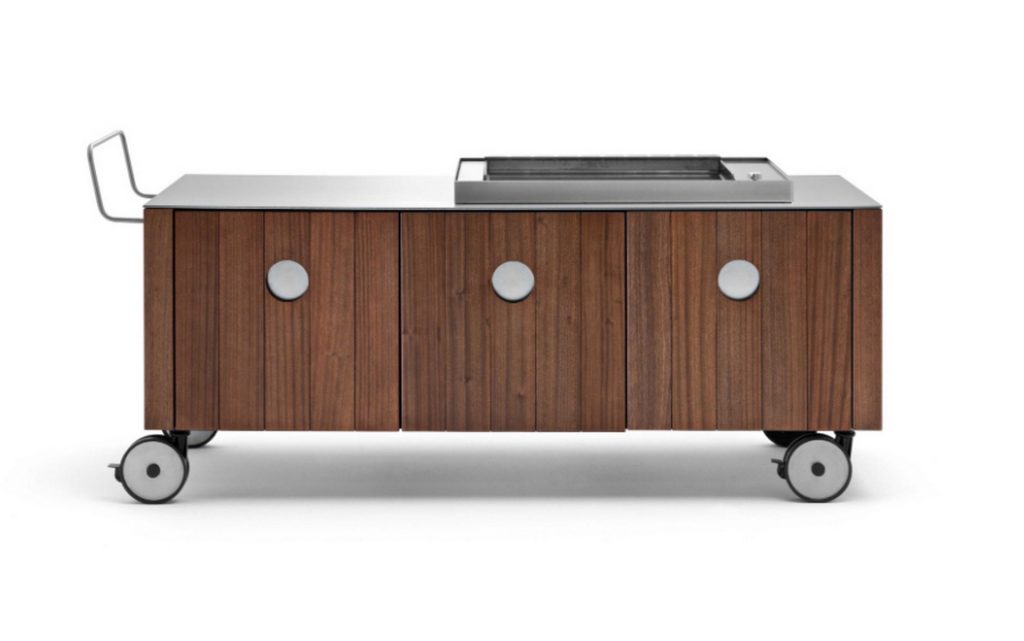 Roller Kitchen