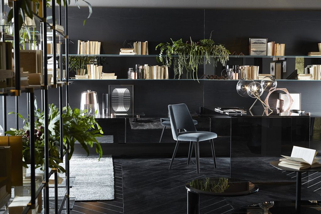Gal_Elle-Plus-10-Shelving-systems-and-Boiserie_002