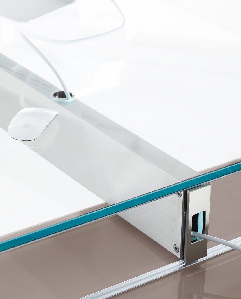 Gal_Office-Air-Desk-1_009