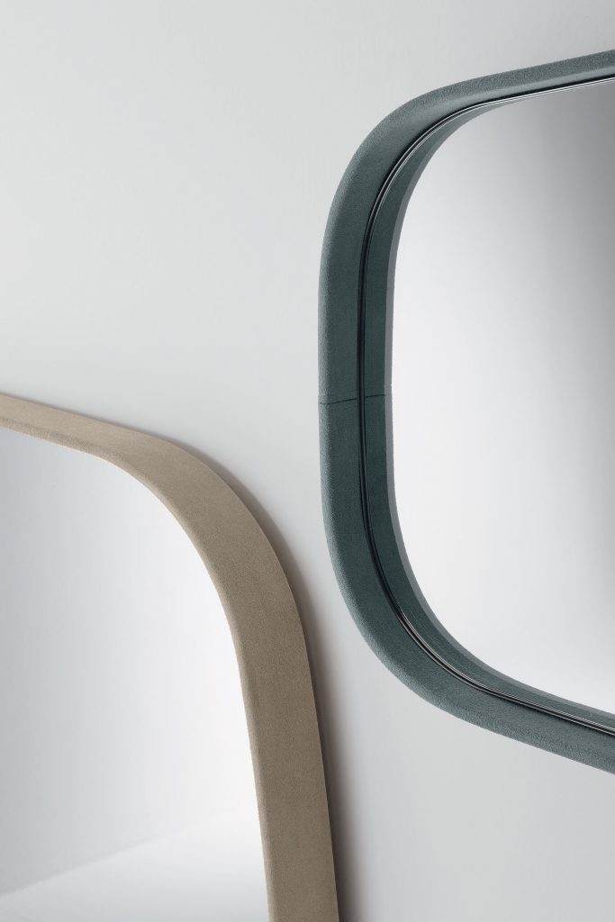 Soft: Two square mirror with a frame, one in beige and one in green on a white background.