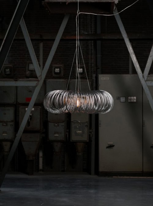 Qua_Roundabout-Pendant_001