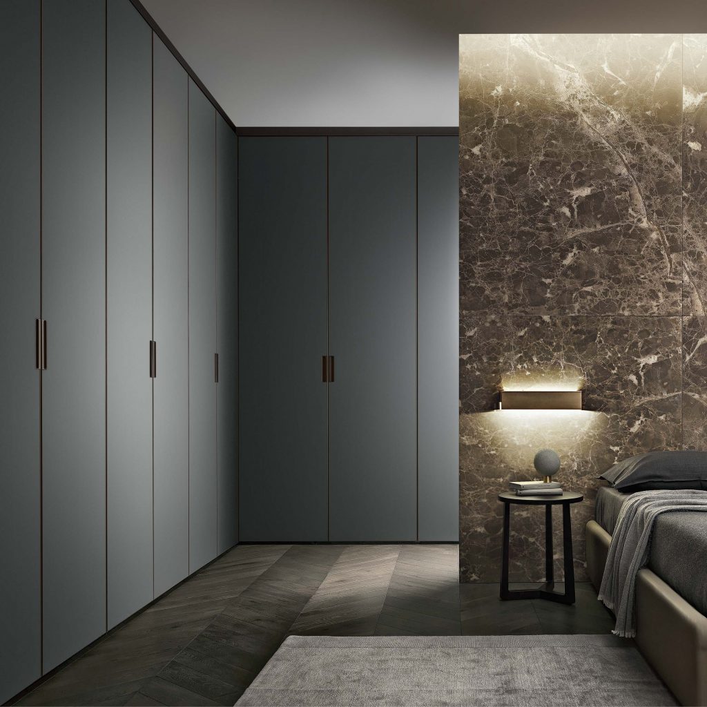 Cover Closet