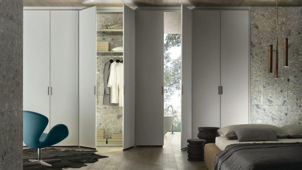 Cover Closet