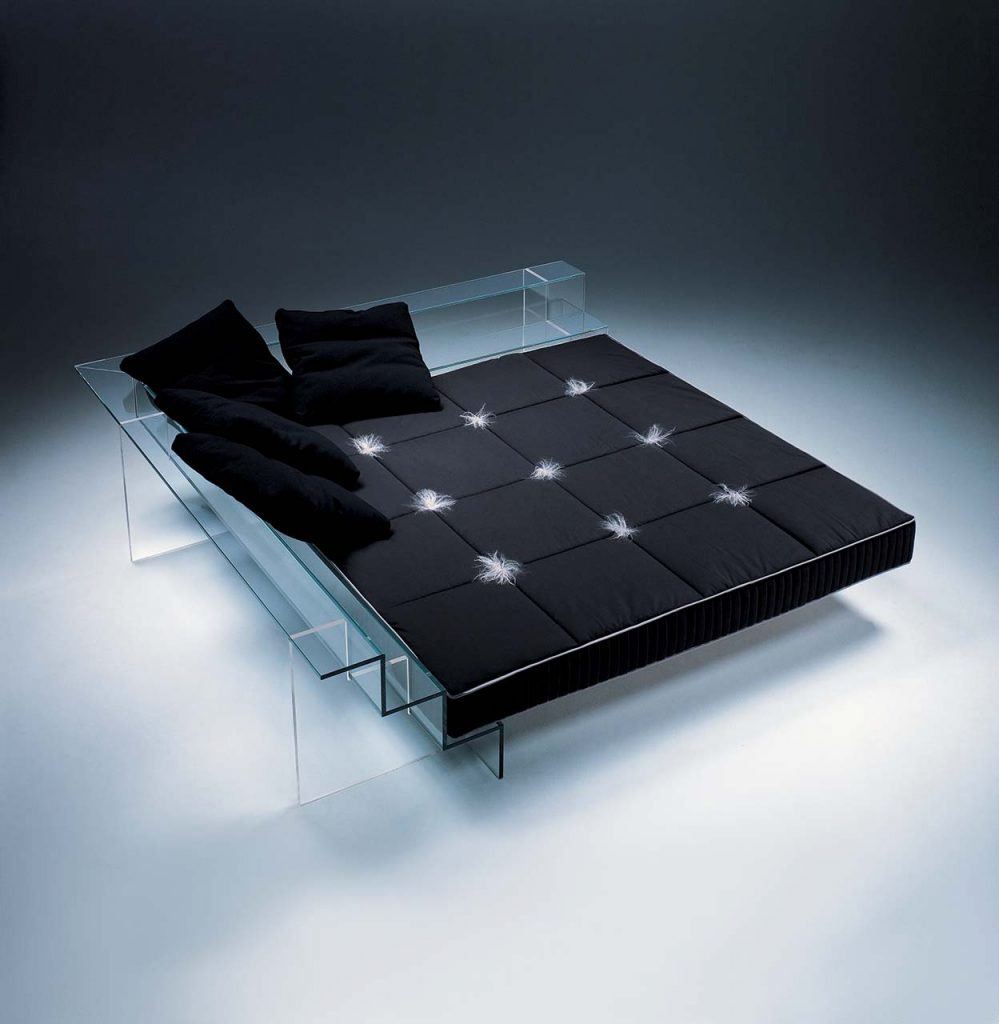 Simplicity Bed