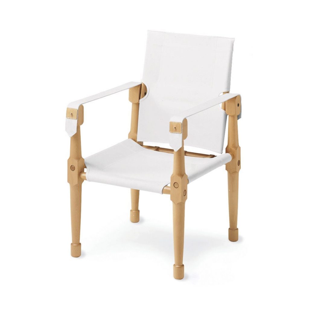 Moretta bench in natural wood, seat and backrest in white fabric on a white background.