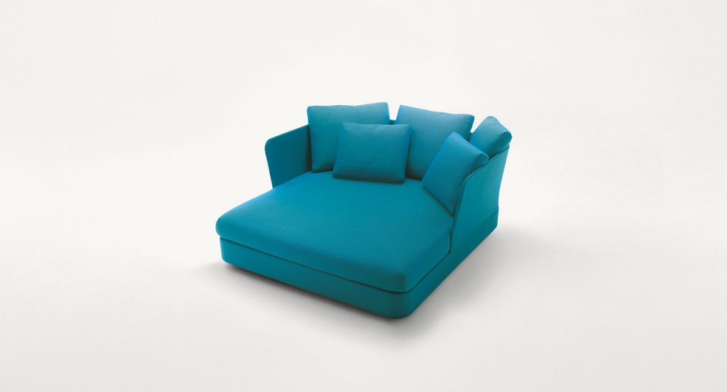 Len_Outdoor-Indoor-Living-Aqua-Collection-Cove-modular-platforms-and-pouf_003