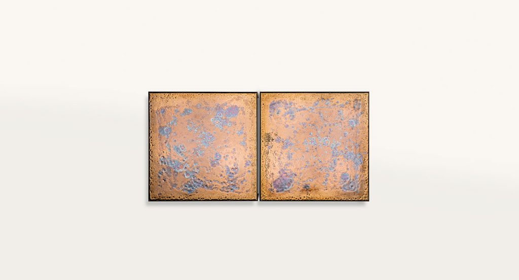 Two Lio side tables, leg structure steel, top in grey and orange on a white background.