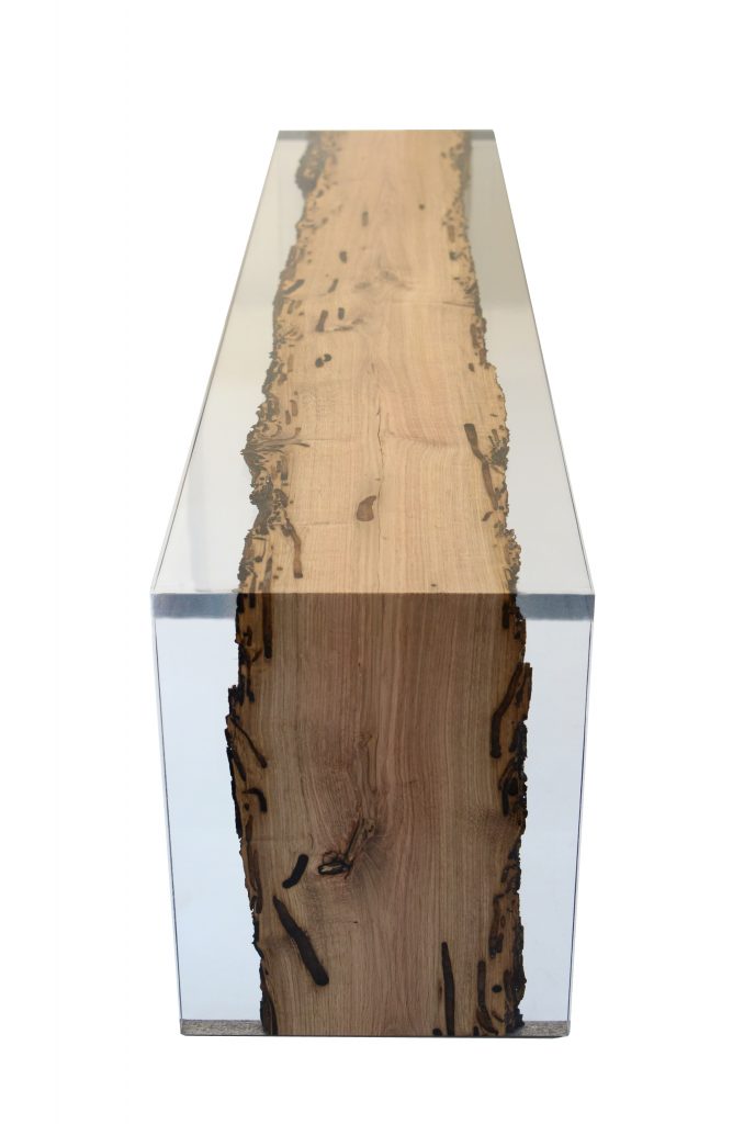 Bent Bench with a rectangular shape, made of solid wood with a natural finish and featuring a transparent resin inlay, on a white background.