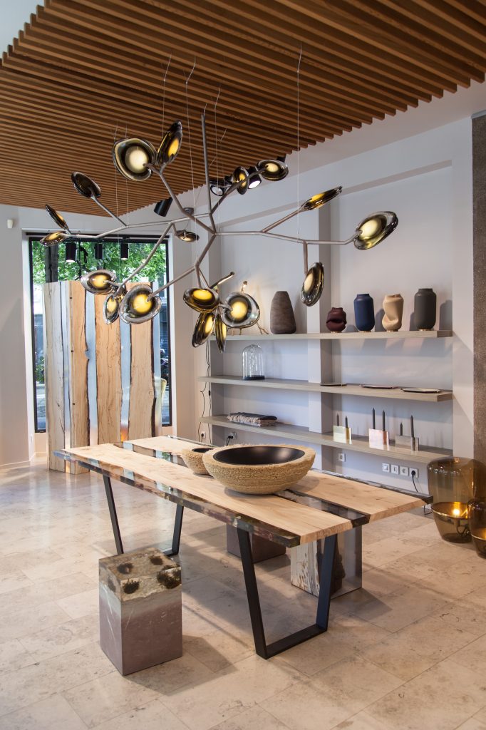ddc_alc_ambient_dolomyth_stool5