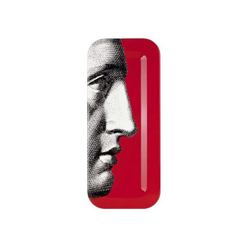 Elegant and collectible, the Profilo tray captures timeless Italian artistry, making it perfect as a decorative accent or a statement serving piece.