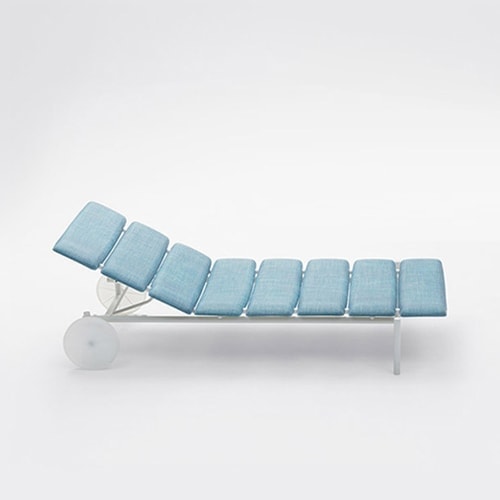 lounger with adjustable backrest made of stainless steel in diade fabric in a light blue tone on a white background