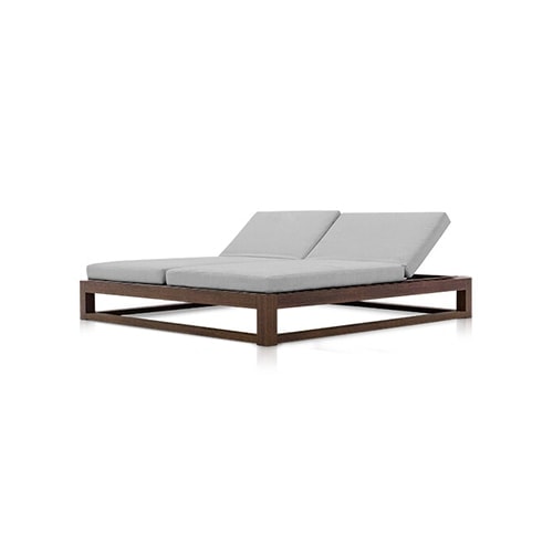 two-seat lounger made of aluminum painted in a brown tone and upholstered in white fabric