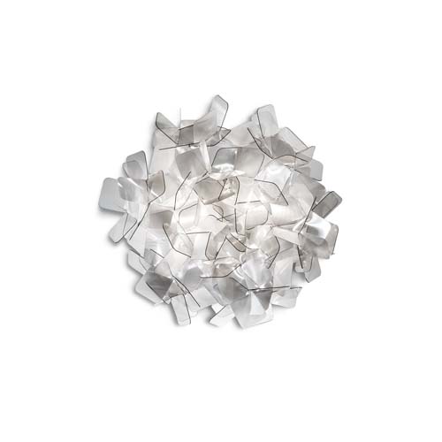 table lamp made in a cloud shape on a metal base in a white color tone on a white background