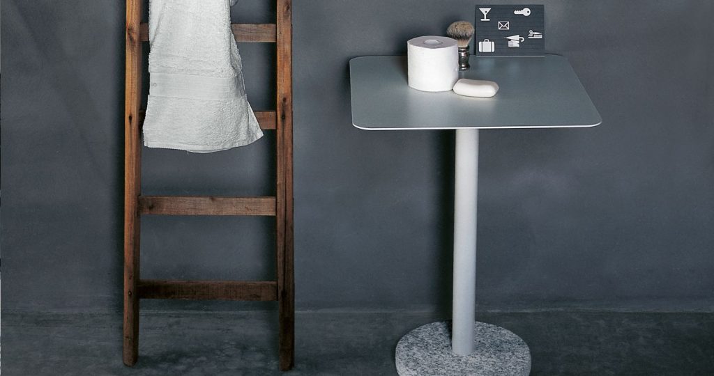 Rod_BERNARDO-367-side-table_002