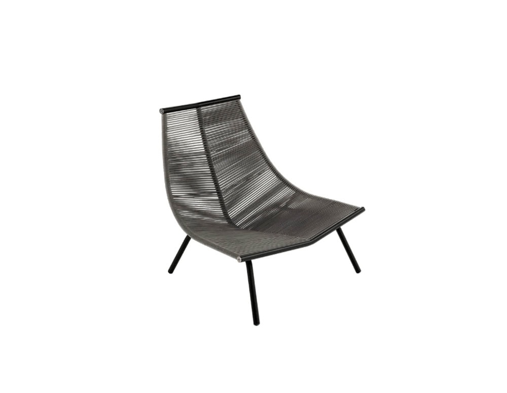 Rod Laze Chair blends sleek metal legs with a high-back corded seat, creating a contemporary and relaxed outdoor lounge chair.