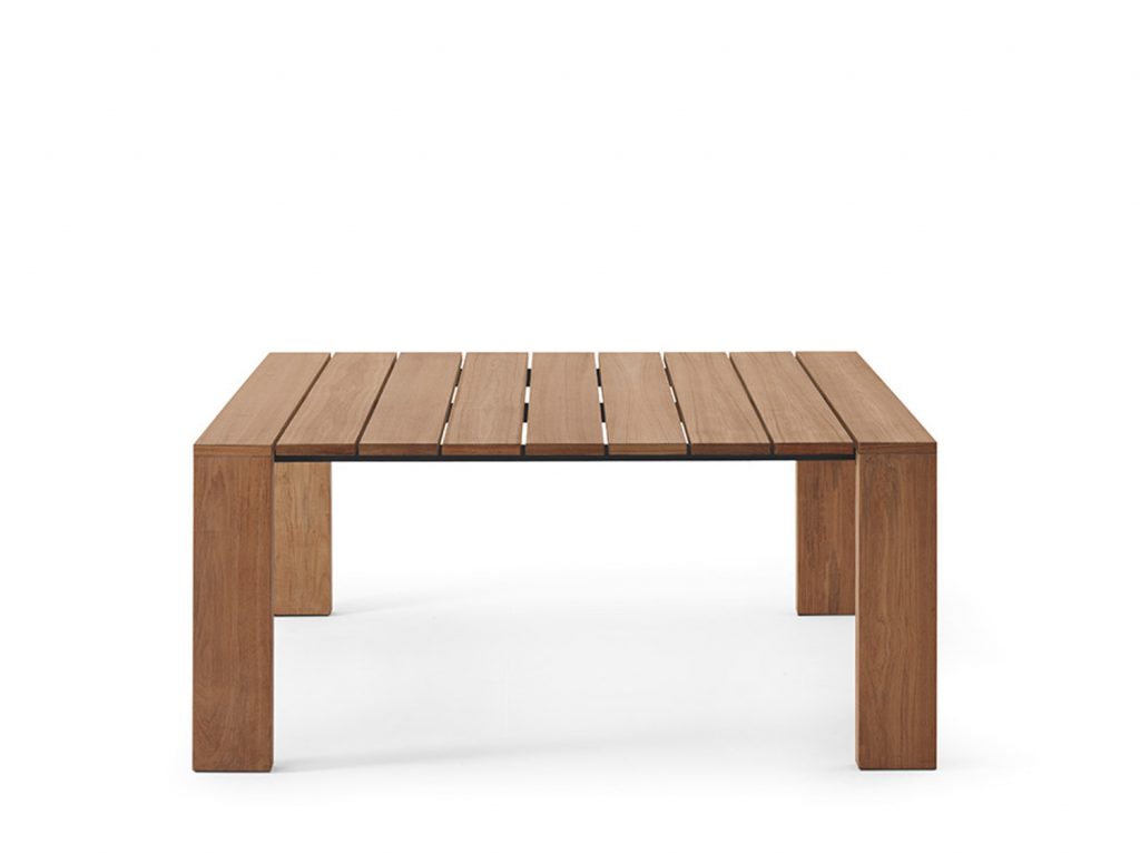 Pier 017 Table