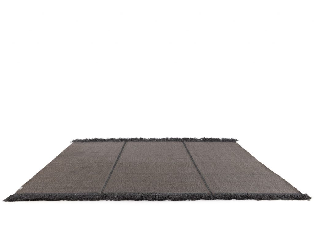 Triptyque Two Rug in front of a white background