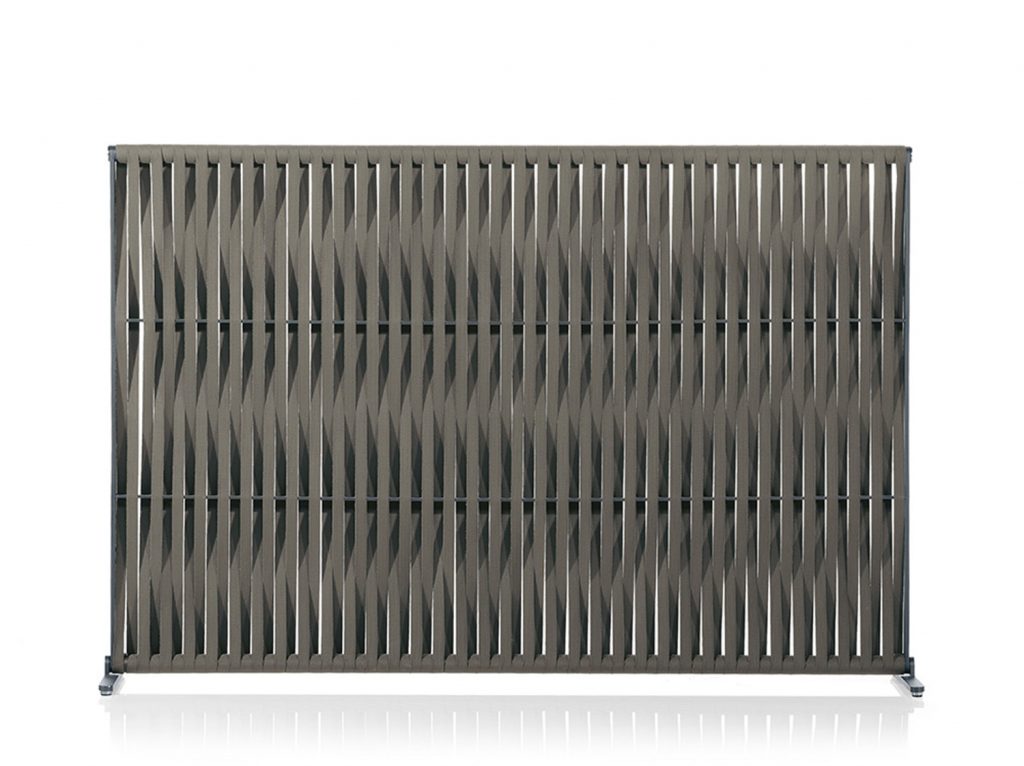 Wing Two Horizontal Screen in grey in front of a white background