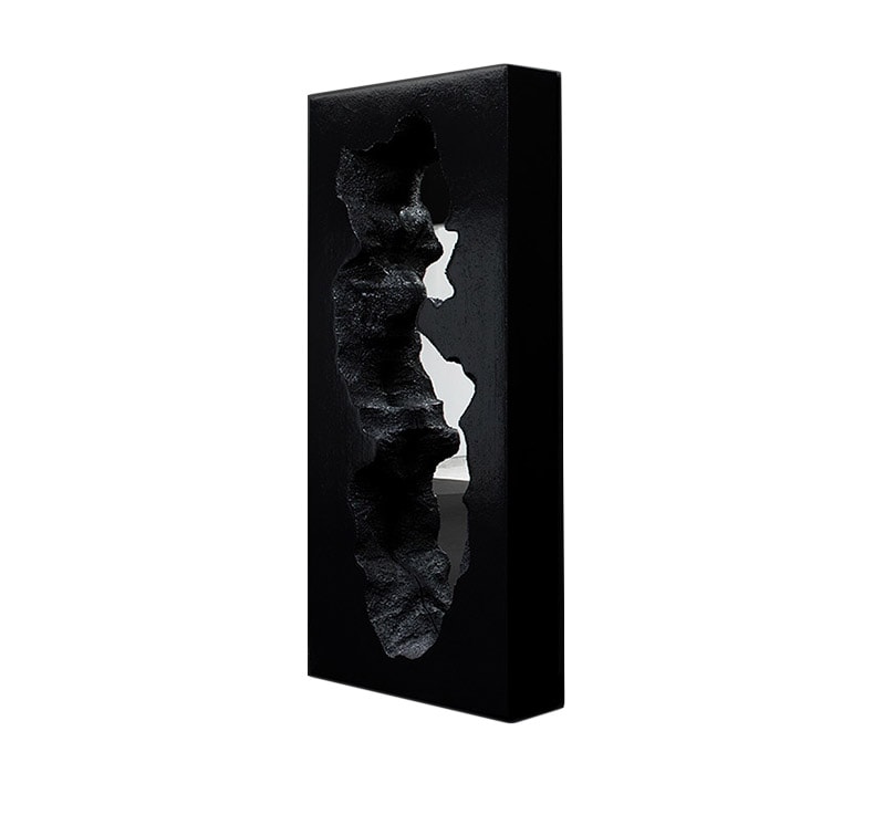 Broken Mirror Black