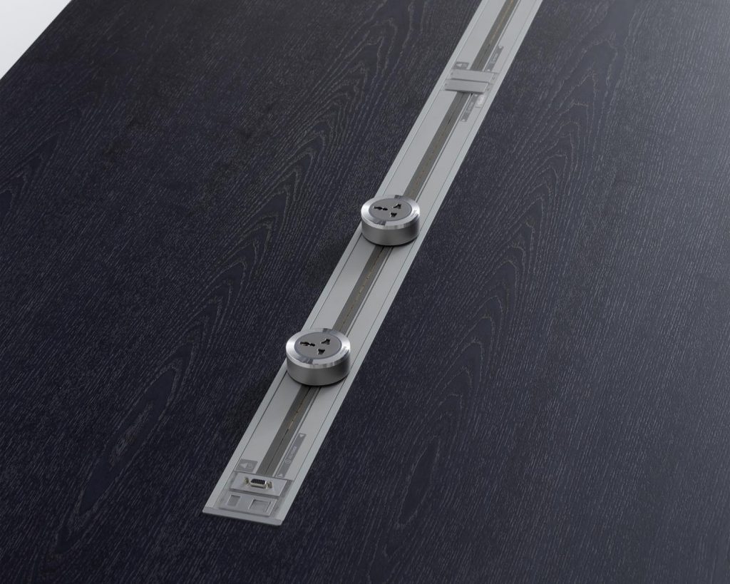 Close up image of top of Quadror Three with outlets
