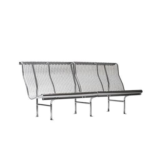 This side view highlights the BD Catalano bench’s open, airy design. The perforated mesh structure and tubular frame emphasize ergonomic shaping and practical durability, offering both comfort and a visually lightweight profile.