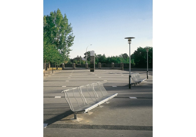 bd_bar_catalano_bench_004