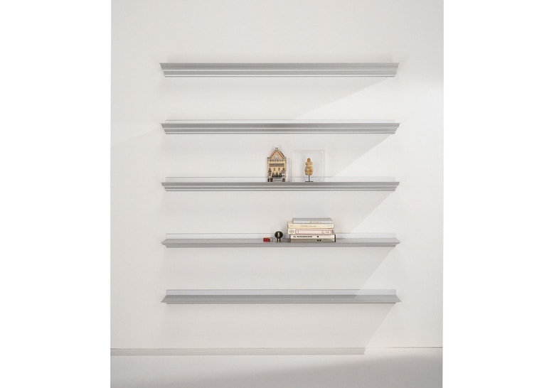 4 wall shelves made of steel throughout its structure in tinted color tones on a white background