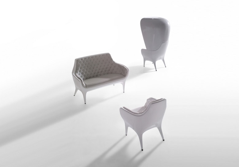 Showtime Sofa - Indoor
