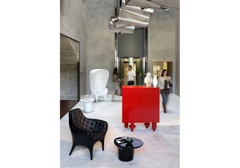 Showtime Armchair - Indoor