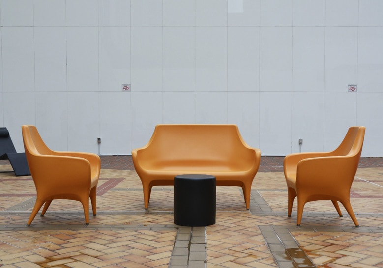 Showtime Sofa - Outdoor