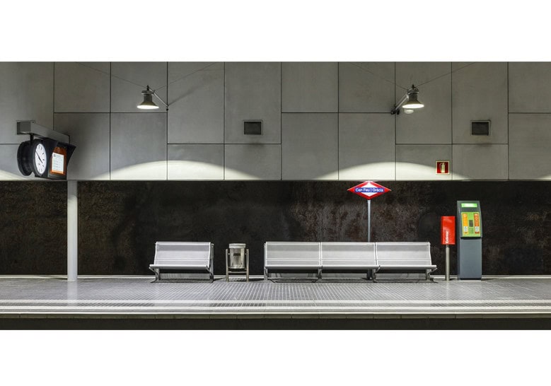two subway chairs of different sizes in a gray color tone