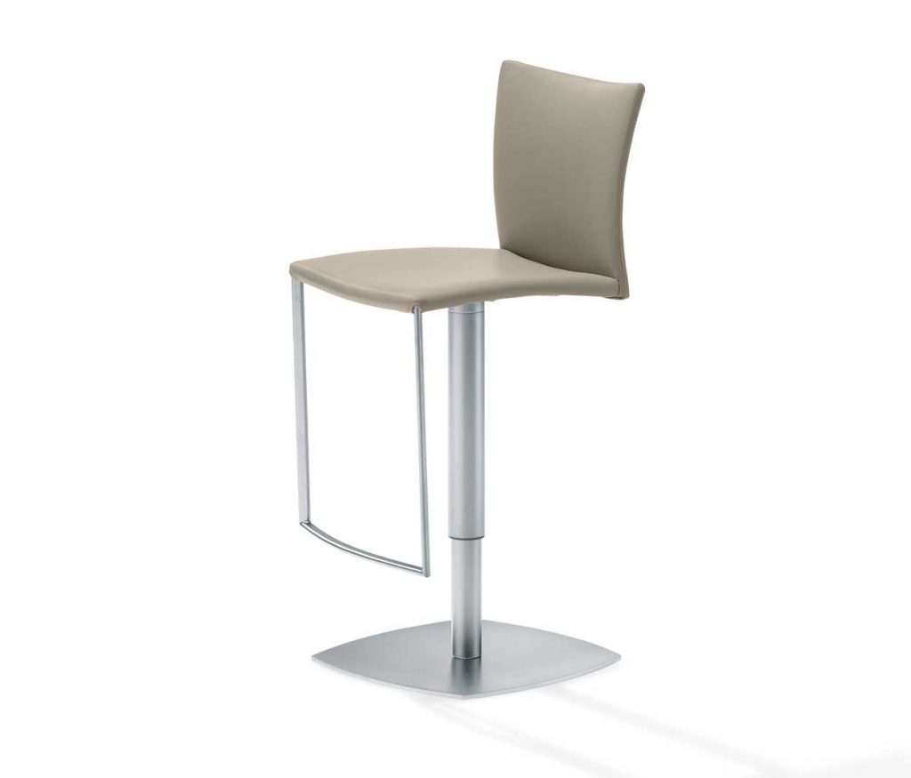 bar stool with adjustable and continuous elevation materials made of aluminum and upholstered in beige leather on a white background
