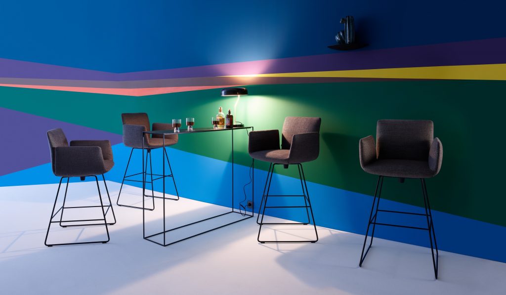 Jalis Bar Stool