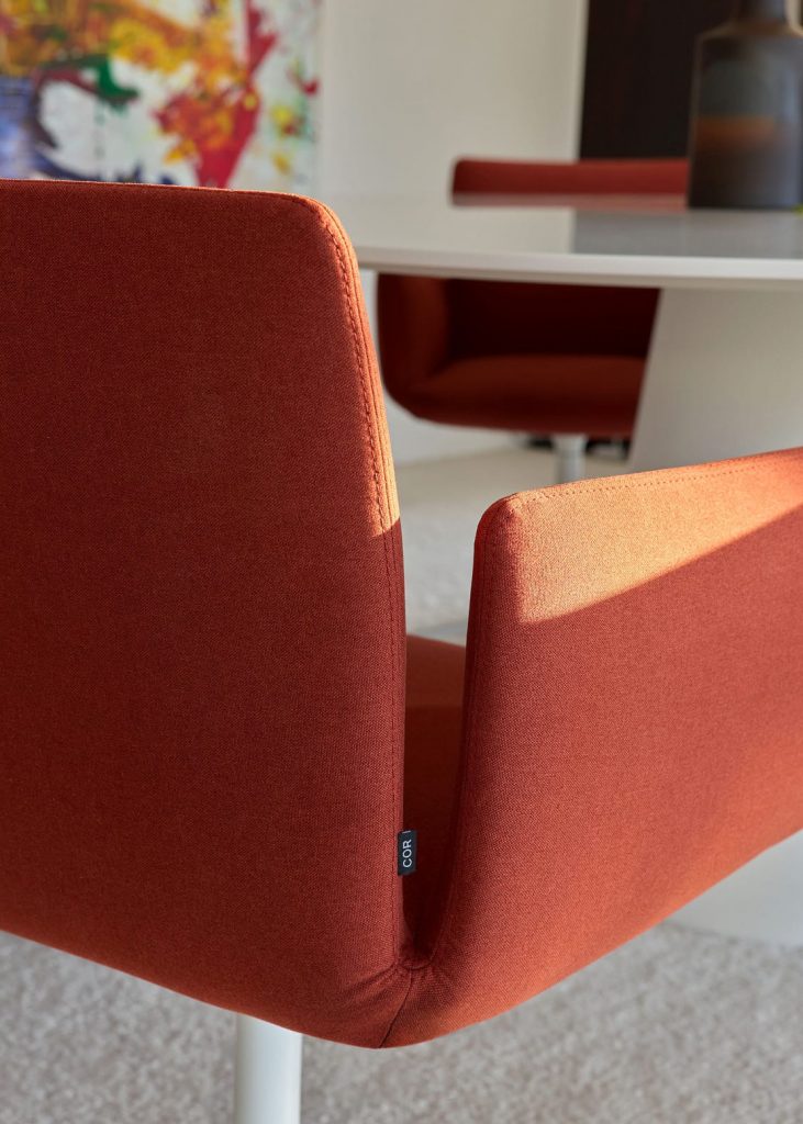 Jalis Chair
