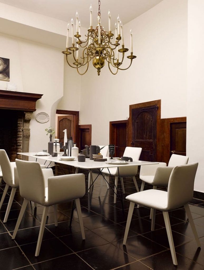 Jalis Chair