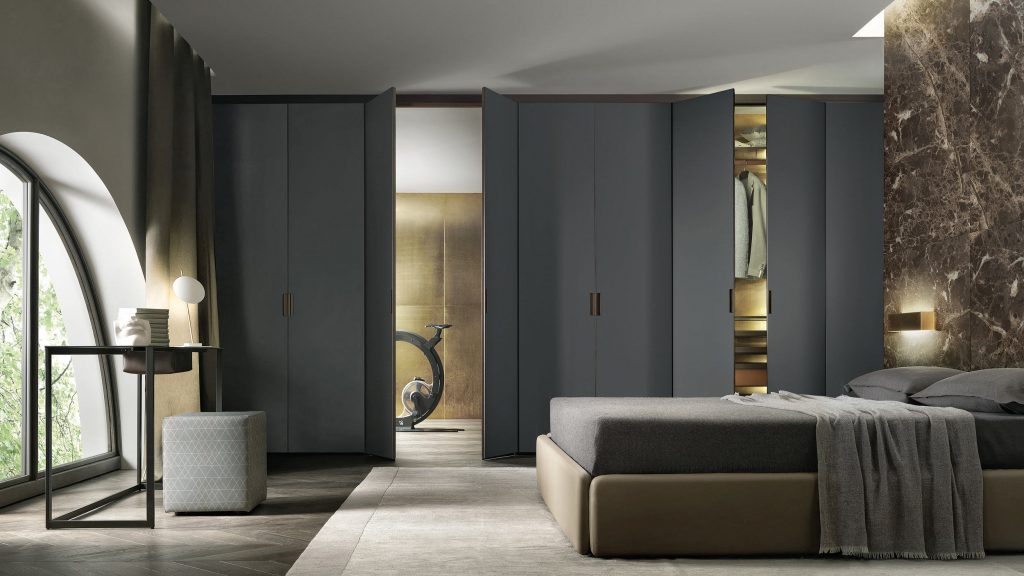 Cover Closet