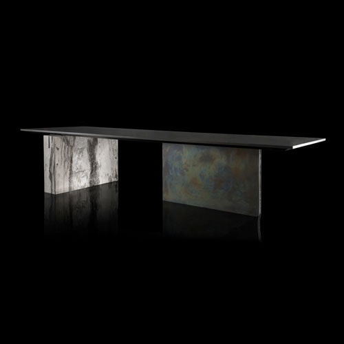 table made of black painted steel base and 20cm top in titanium stone in a gray tone