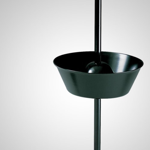 Servofumo ashtray stand with a minimalist black metal frame and a small tray for ash on a white background.