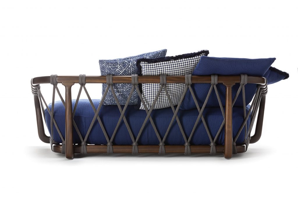 Ext_Sunset_Basket_Sofa_005