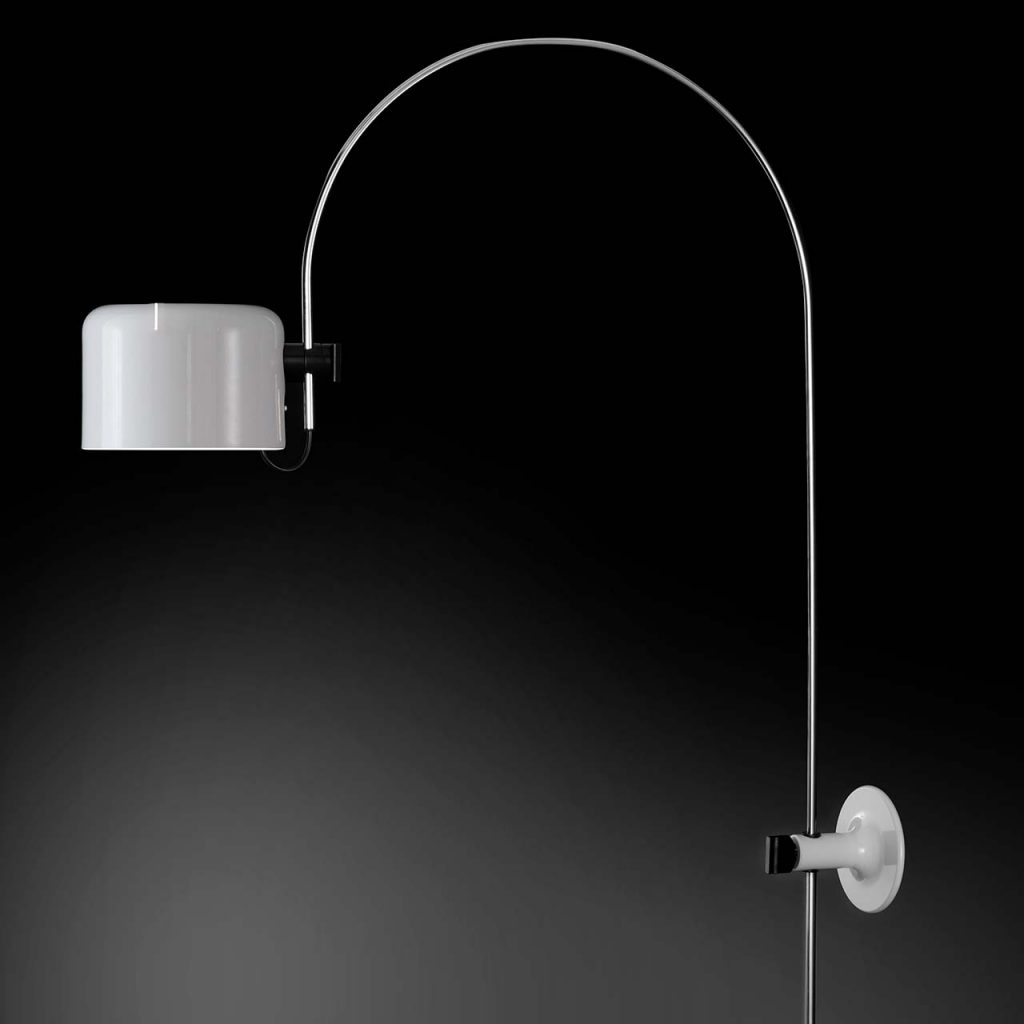 floor lamp made with a curved shape with a square head made of aluminum and metal in a white tone on a black background