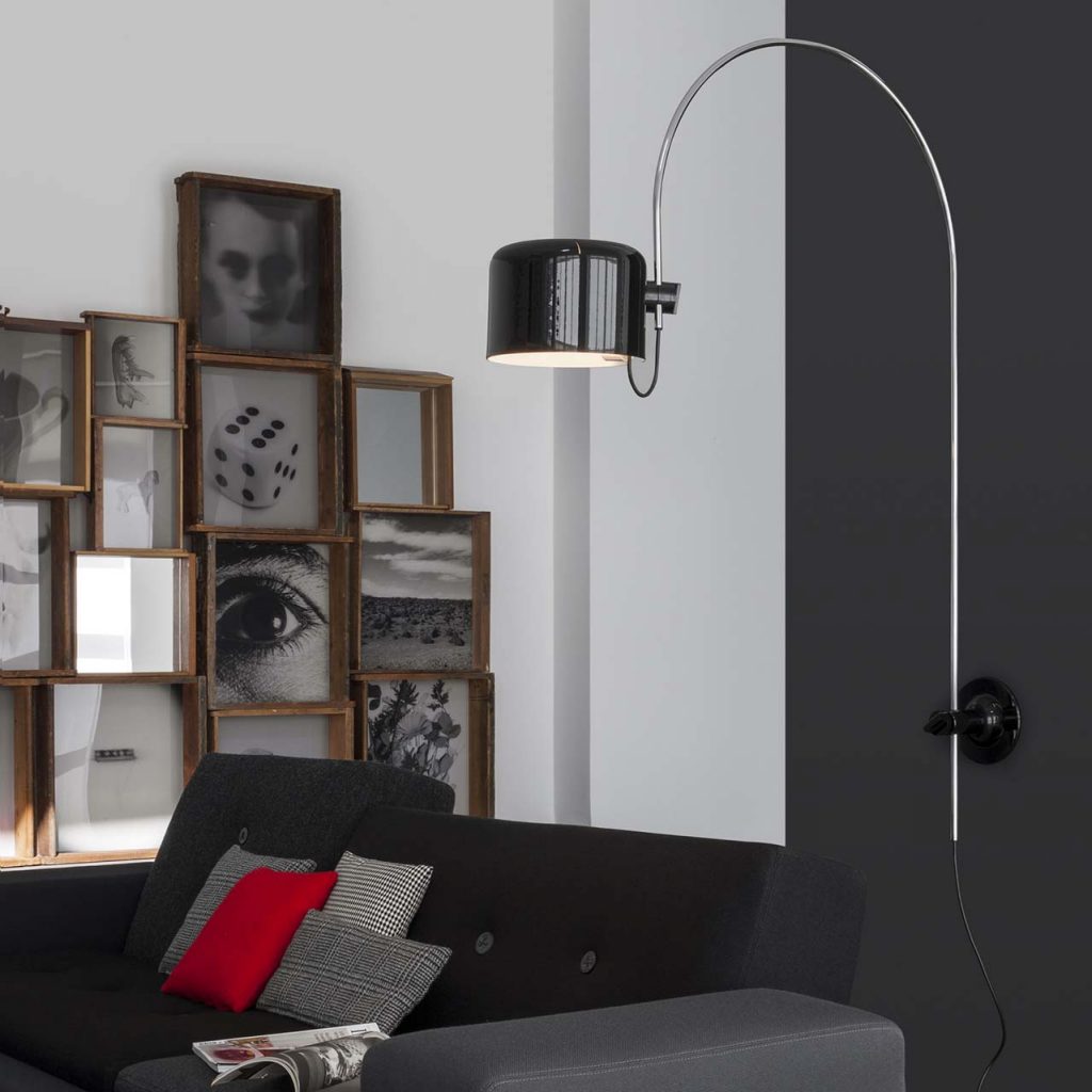 curved square-shaped lamp made of metal and aluminum base painted in a black tone