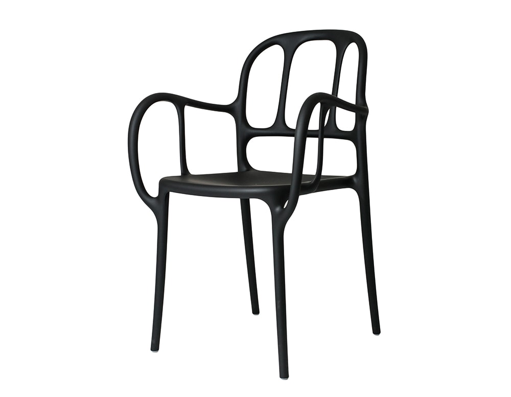 applibale chair with arms made of aluminum and finished in silky touch in black color tone in a white background