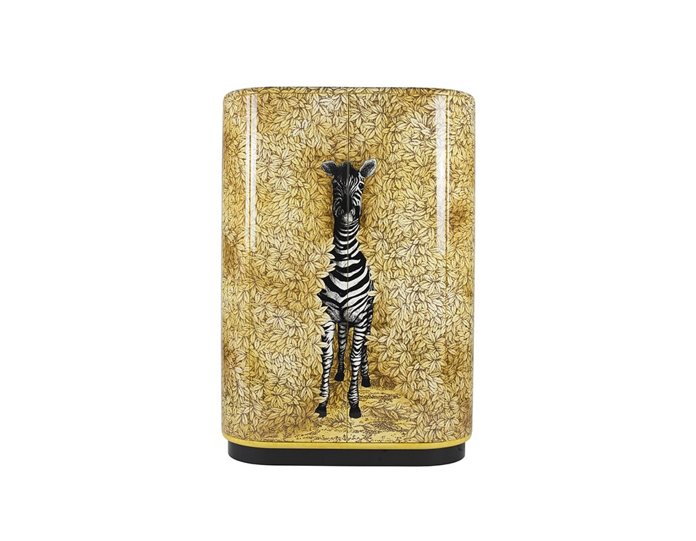 Curved cabinet Zebra