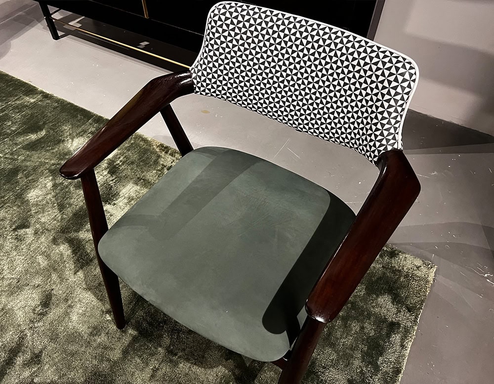 disp_Bax_Unique_Armchair_003